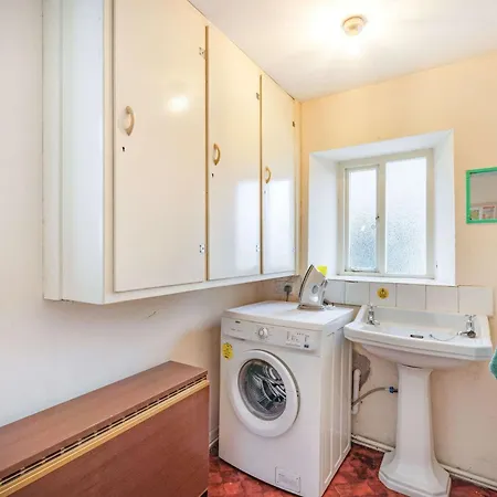 3 Bed In Grange Over Sands Sz101 * Bowland Bridge